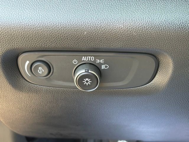 2023 Chevrolet Traverse FWD LT Leather