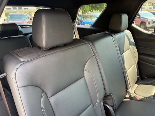 2023 Chevrolet Traverse FWD LT Leather