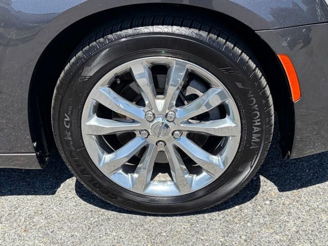 2016 Chrysler 300 Limited