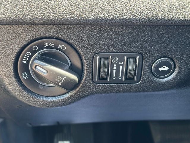 2016 Chrysler 300 Limited