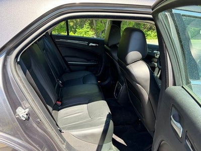 2016 Chrysler 300 Limited