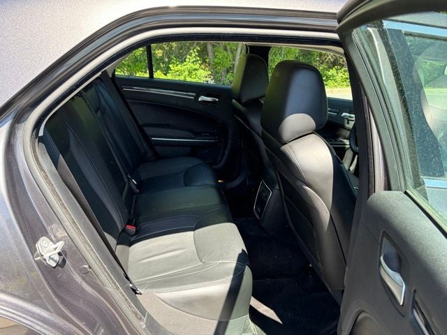 2016 Chrysler 300 Limited