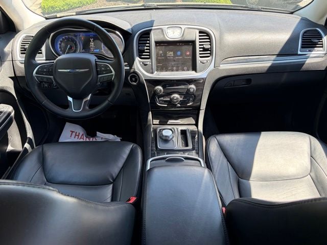 2016 Chrysler 300 Limited