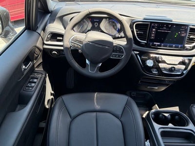 2027 Chrysler Pacifica PACIFICA SELECT