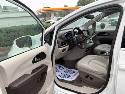 2021 Chrysler Pacifica Touring L