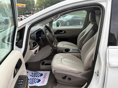 2021 Chrysler Pacifica Touring L