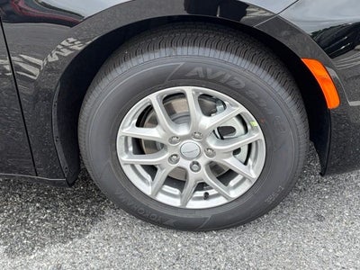 2027 Chrysler Pacifica PACIFICA SELECT