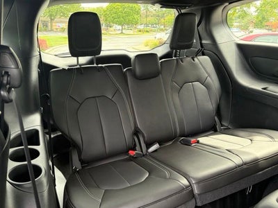 2027 Chrysler Pacifica PACIFICA SELECT