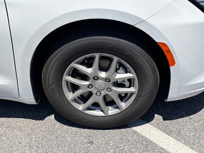 2027 Chrysler Pacifica PACIFICA SELECT