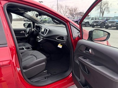 2026 Chrysler Pacifica PACIFICA SELECT