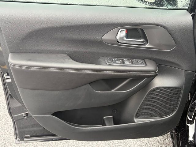 2026 Chrysler Voyager VOYAGER LX