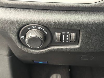 2026 Chrysler Voyager VOYAGER LX