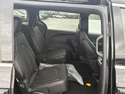 2026 Chrysler Voyager VOYAGER LX