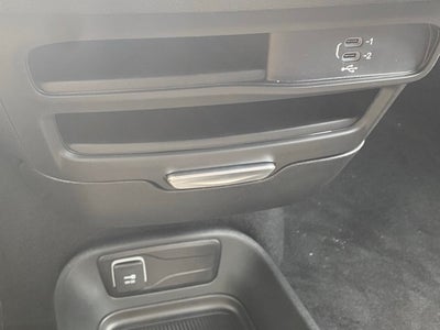 2026 Chrysler Voyager VOYAGER LX