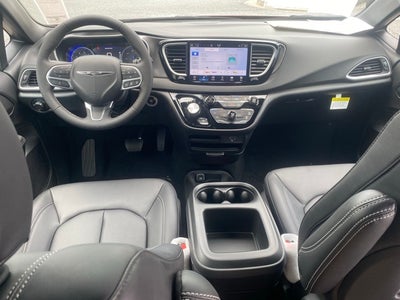 2026 Chrysler Voyager VOYAGER LX