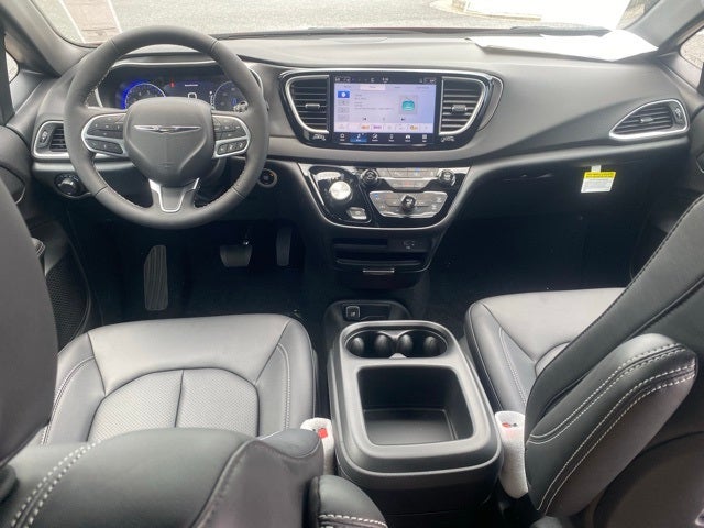 2026 Chrysler Voyager VOYAGER LX