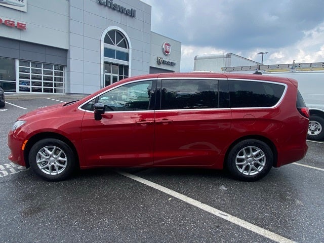 2026 Chrysler Voyager VOYAGER LX