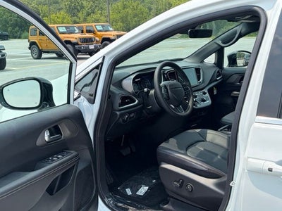 2027 Chrysler Pacifica PACIFICA LX