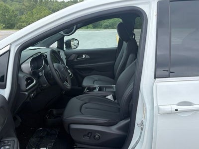 2027 Chrysler Pacifica PACIFICA LX