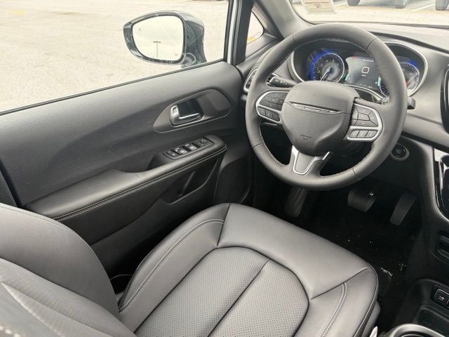 2027 Chrysler Pacifica PACIFICA LX