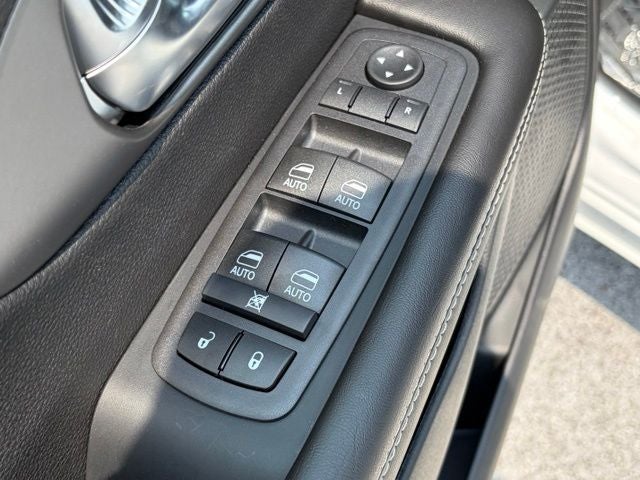 2027 Chrysler Pacifica PACIFICA LX