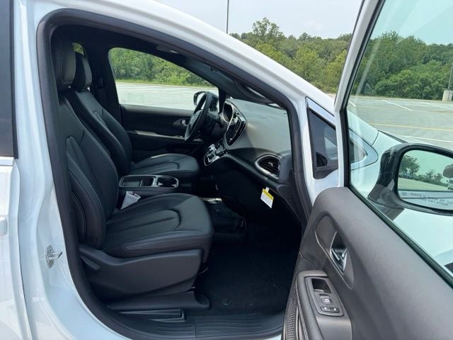 2027 Chrysler Pacifica PACIFICA LX