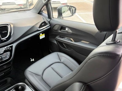2027 Chrysler Pacifica PACIFICA LX