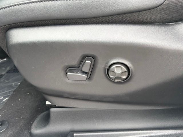 2027 Chrysler Pacifica PACIFICA LX