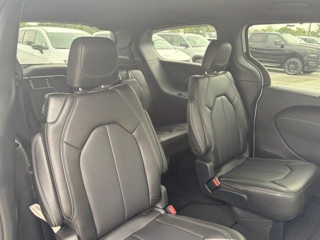 2027 Chrysler Pacifica PACIFICA LX