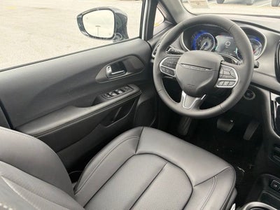 2027 Chrysler Pacifica PACIFICA LX