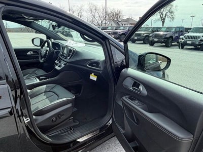 2026 Chrysler Pacifica PACIFICA LIMITED