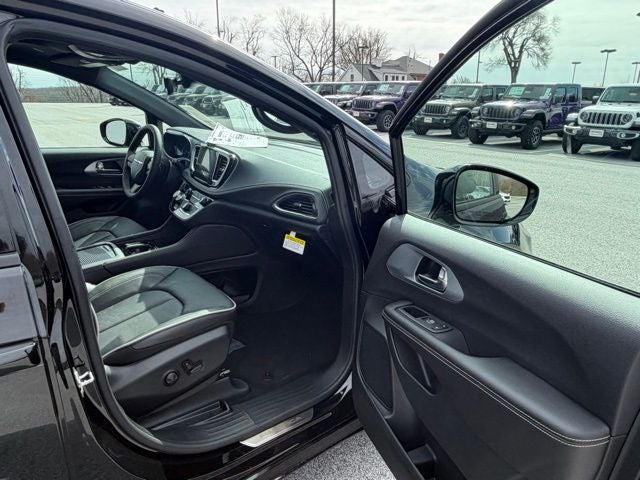 2026 Chrysler Pacifica PACIFICA LIMITED