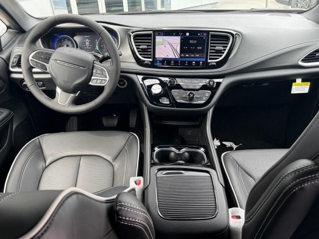 2027 Chrysler Pacifica PACIFICA LIMITED
