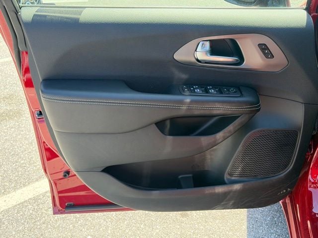 2027 Chrysler Pacifica PACIFICA LIMITED