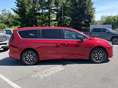 2027 Chrysler Pacifica PACIFICA LIMITED