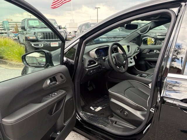 2027 Chrysler Pacifica PACIFICA LIMITED