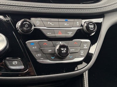 2027 Chrysler Pacifica PACIFICA LIMITED