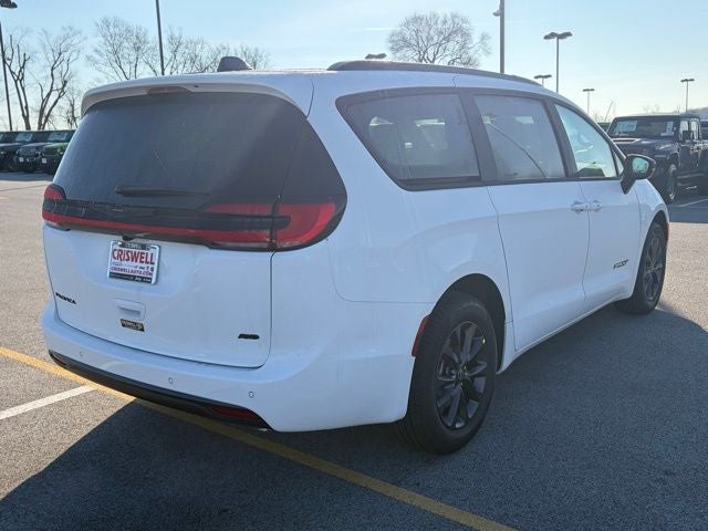 2026 Chrysler Pacifica PACIFICA SELECT AWD