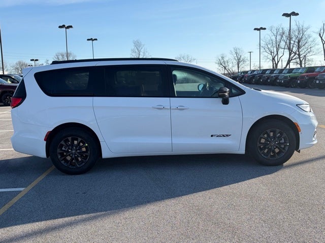 2026 Chrysler Pacifica PACIFICA SELECT AWD