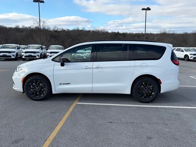 2026 Chrysler Pacifica PACIFICA SELECT AWD