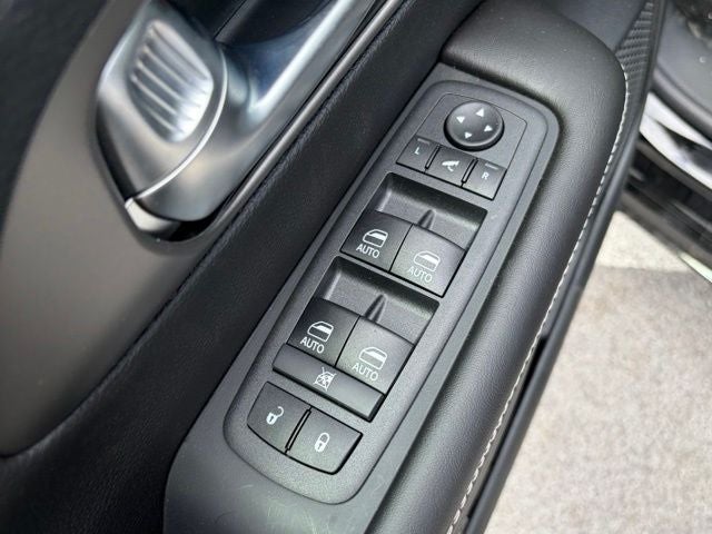 2027 Chrysler Pacifica PACIFICA LIMITED AWD