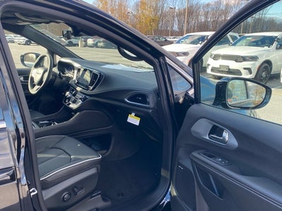 2026 Chrysler Pacifica PACIFICA LIMITED AWD