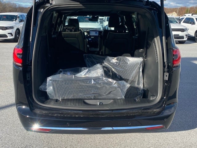 2026 Chrysler Pacifica PACIFICA LIMITED AWD