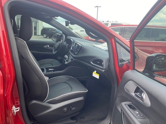 2026 Chrysler Pacifica PACIFICA LIMITED AWD