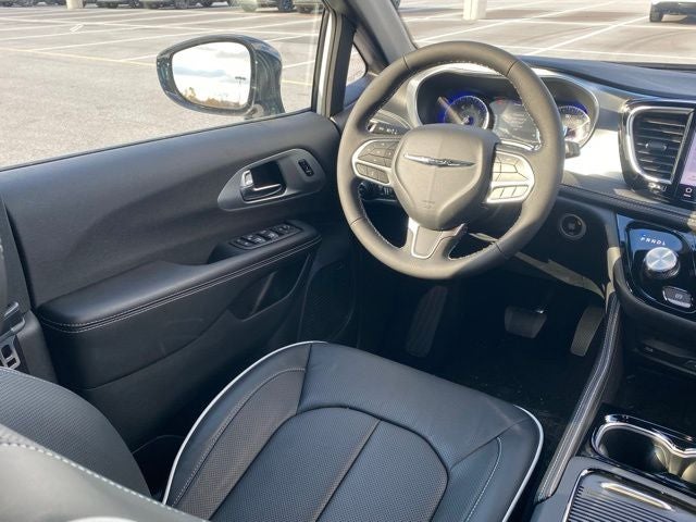 2026 Chrysler Pacifica PACIFICA LIMITED AWD