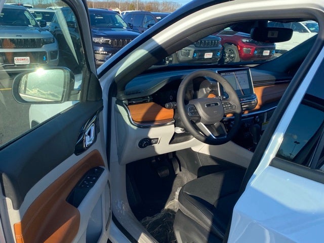 2024 Jeep Compass COMPASS LIMITED 4X4