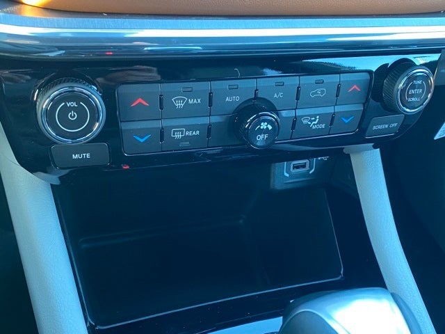 2024 Jeep Compass COMPASS LIMITED 4X4