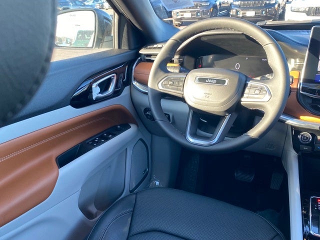 2024 Jeep Compass COMPASS LIMITED 4X4