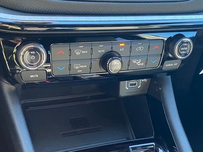 2025 Jeep Compass COMPASS LIMITED 4X4