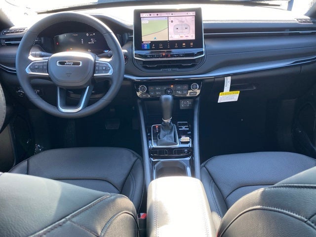 2025 Jeep Compass COMPASS LIMITED 4X4